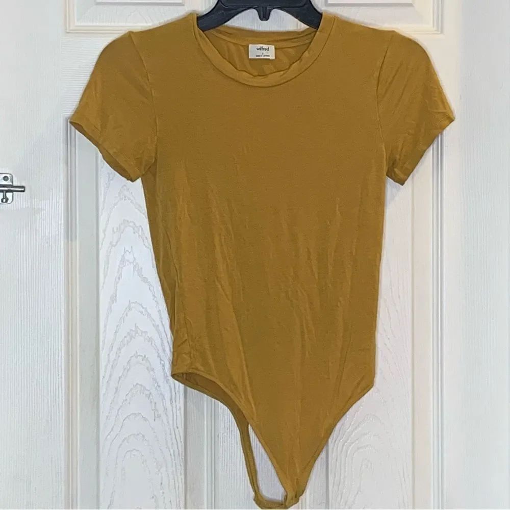 WILFRED Body Suit Tee Shirt Style Thong Size Small
Golden Mustard Color
